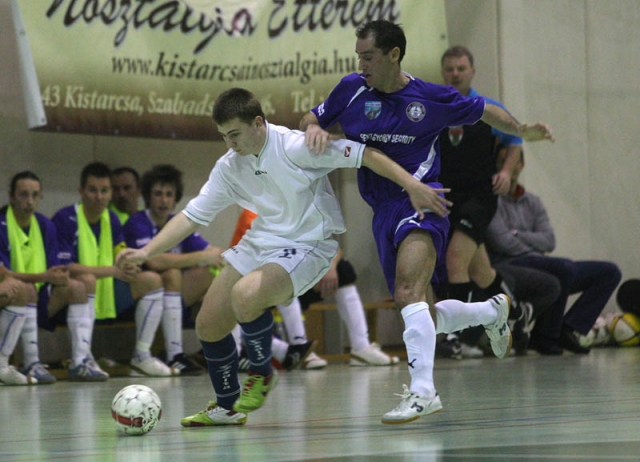 0futsal_ujpest_monor09_10_04